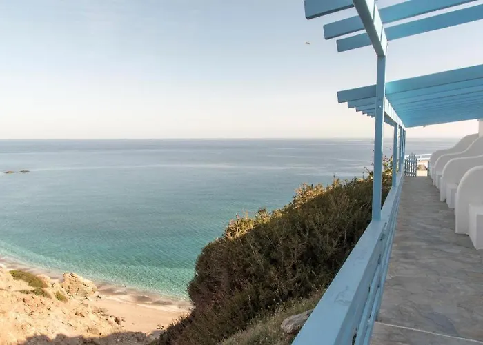 Thalassopetra In Agia Kyriaki