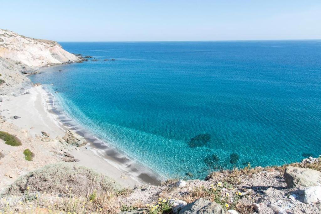 Thalassopetra In Agia Kyriaki * Agia Kiriaki Beach (Milos)