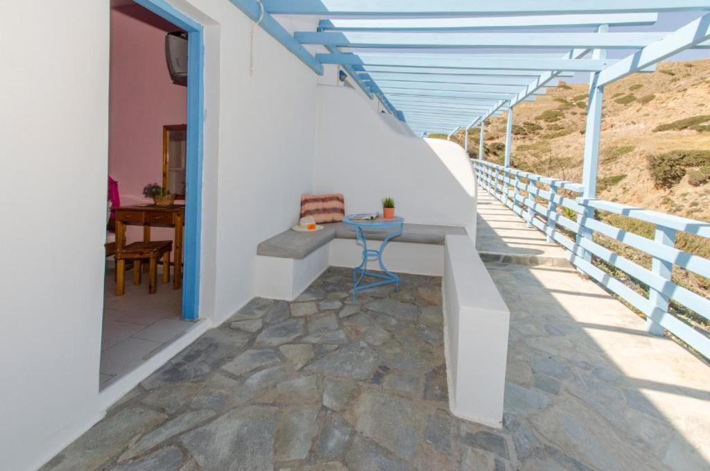 Thalassopetra In Agia Kyriaki *