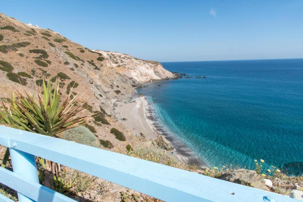 Thalassopetra In Agia Kyriaki * Agia Kiriaki Beach (Milos)