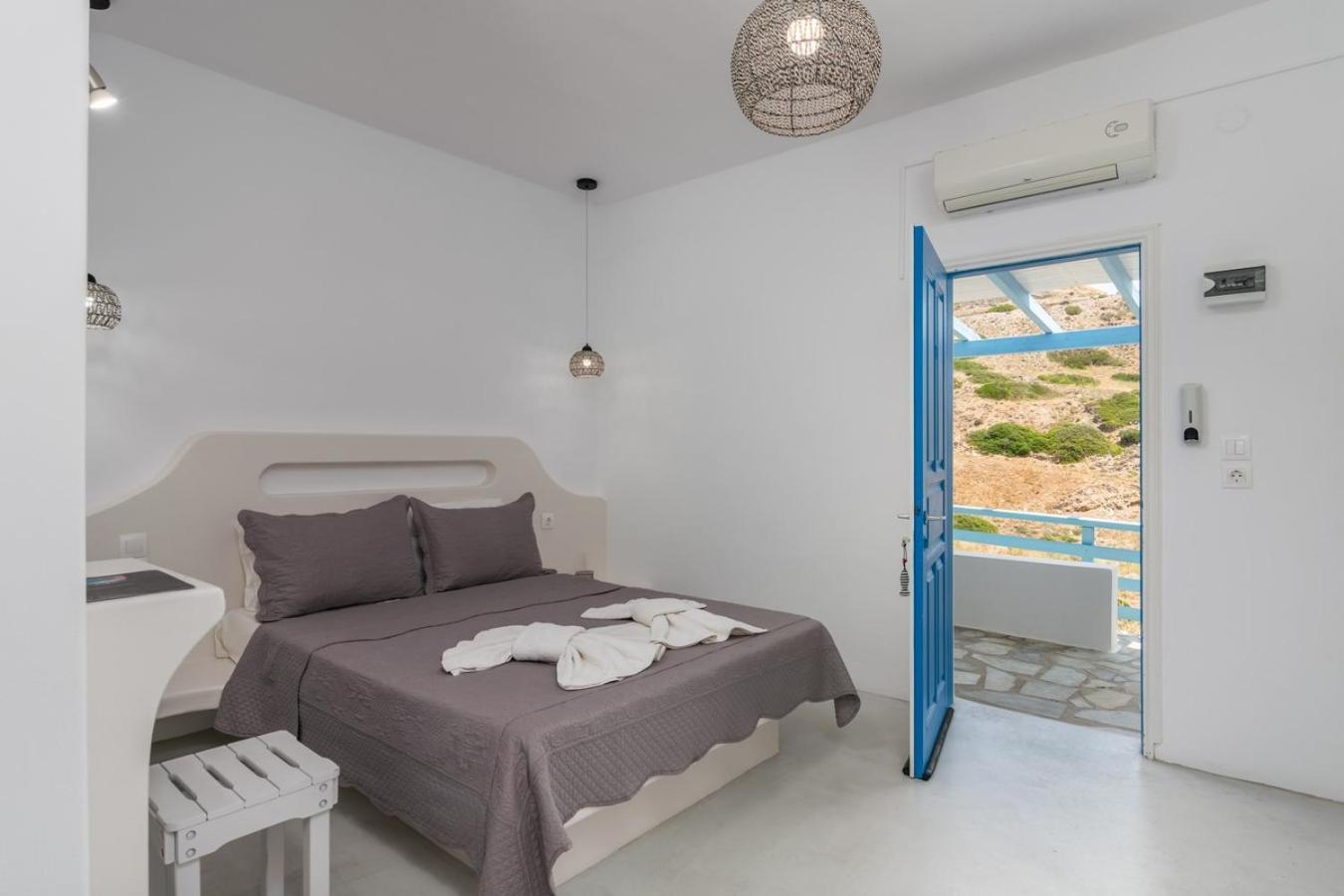 Thalassopetra In Agia Kyriaki Apartment Agia Kiriaki Beach (Milos)