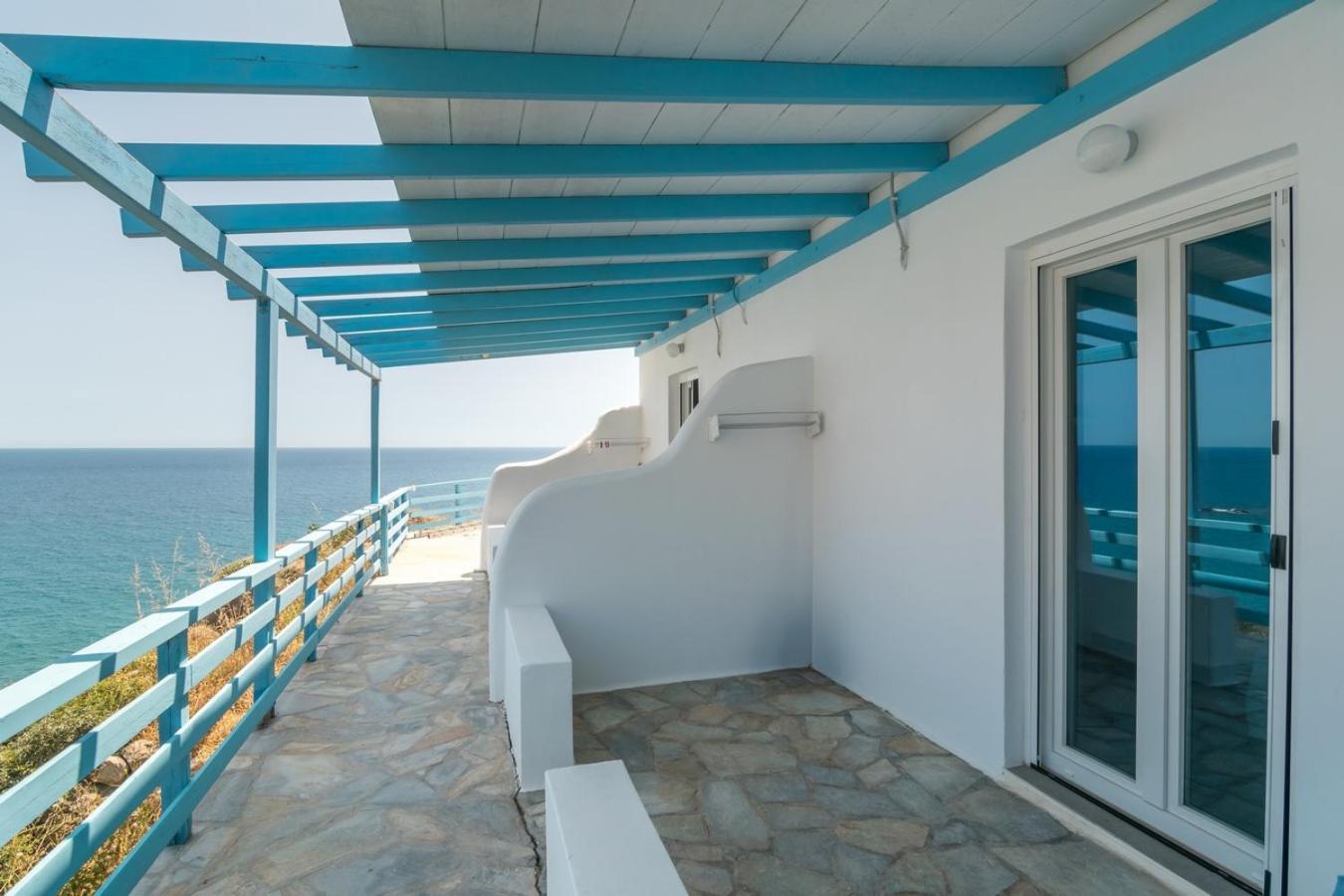 Thalassopetra In Agia Kyriaki *